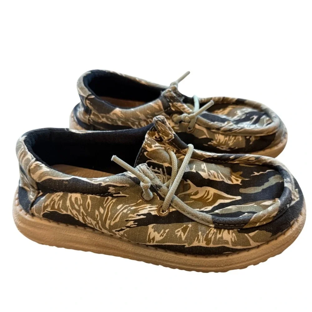 Hey Dude Wally Camo Tiger Stripe Slip On Loafers Kid's K11